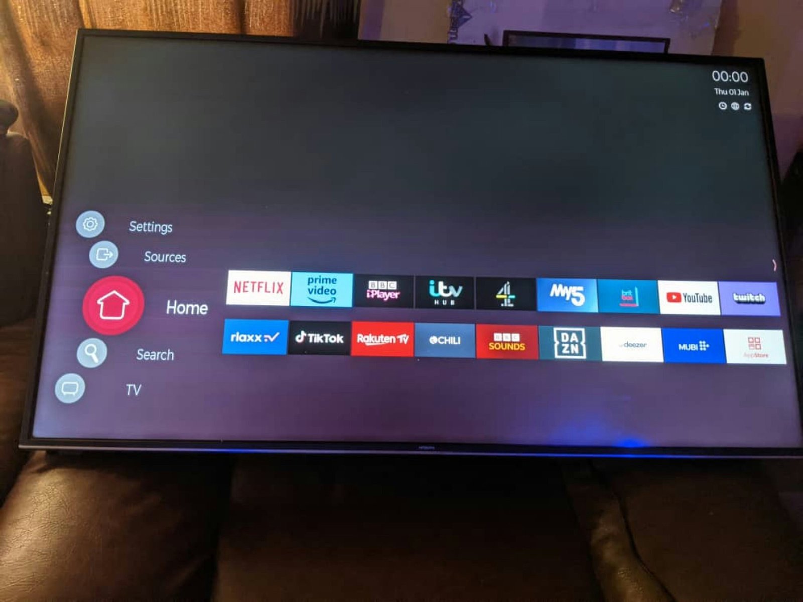 Plasma TV vs. LCD: Which One is Right for You?